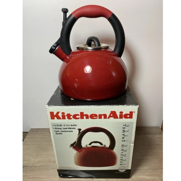 Kitchen Aid Empire Red Kettle In Box 2.25 QT Stovetop Whistling Original Design - Picture 1 of 7